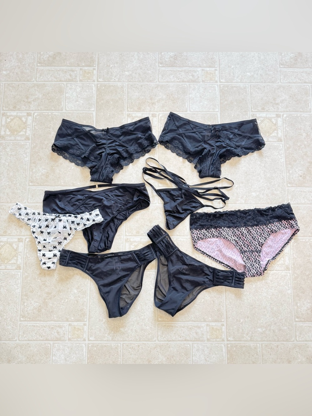 Victoria's Secret Very Sexy Thong Cheeky Panty Lot Size L Alternative Goth Emo